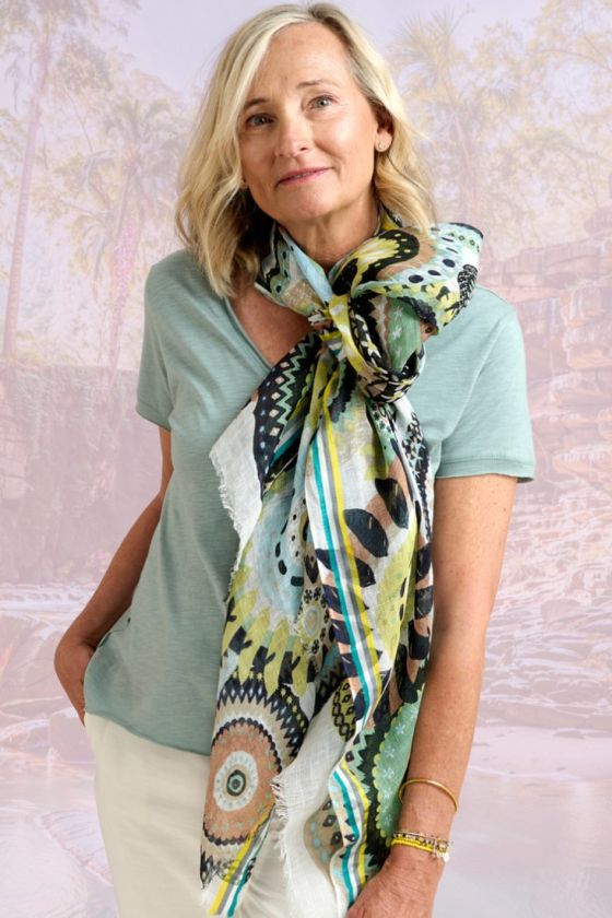 CRUZ Wool Scarf for Women | Storiatipic