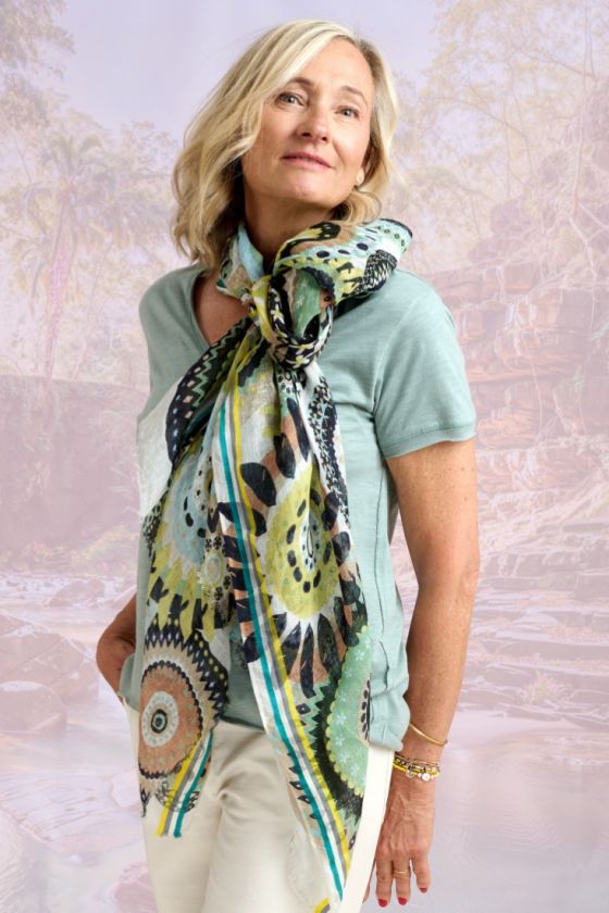 CRUZ Wool Scarf for Women | Storiatipic